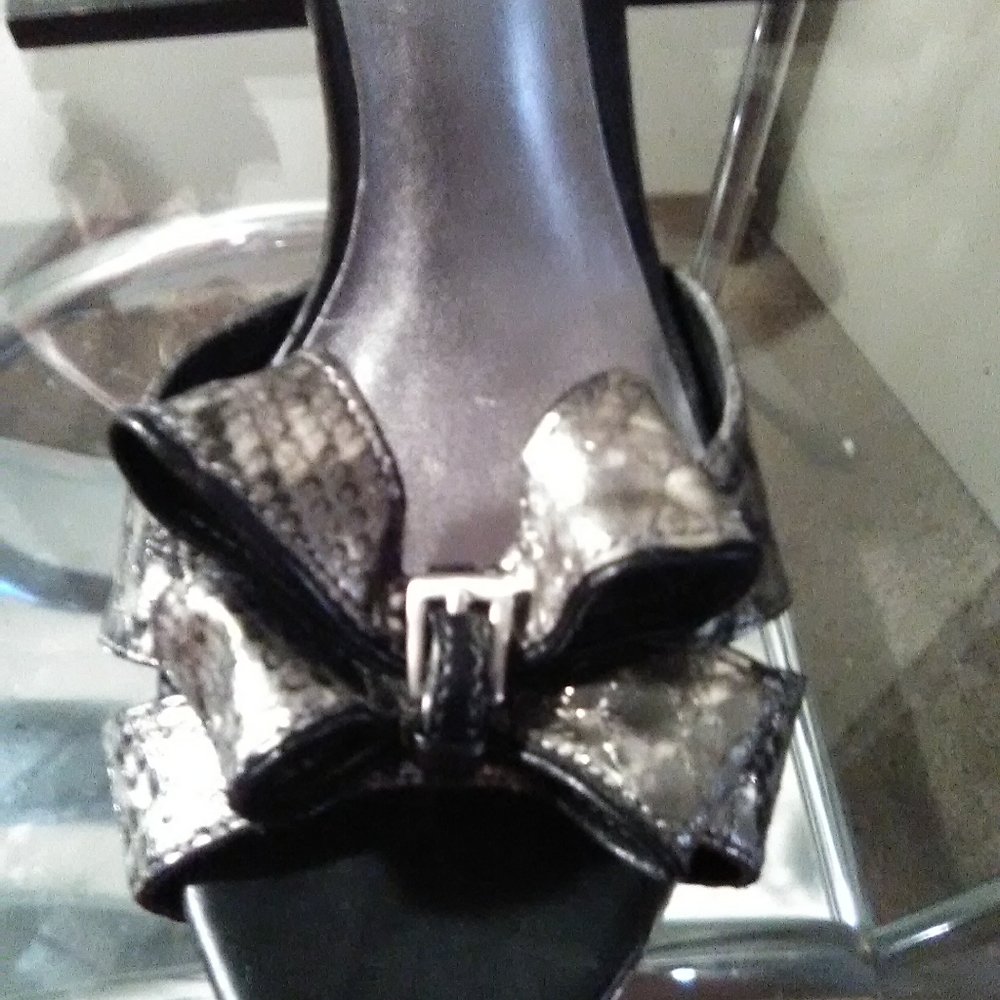 Guess Heels